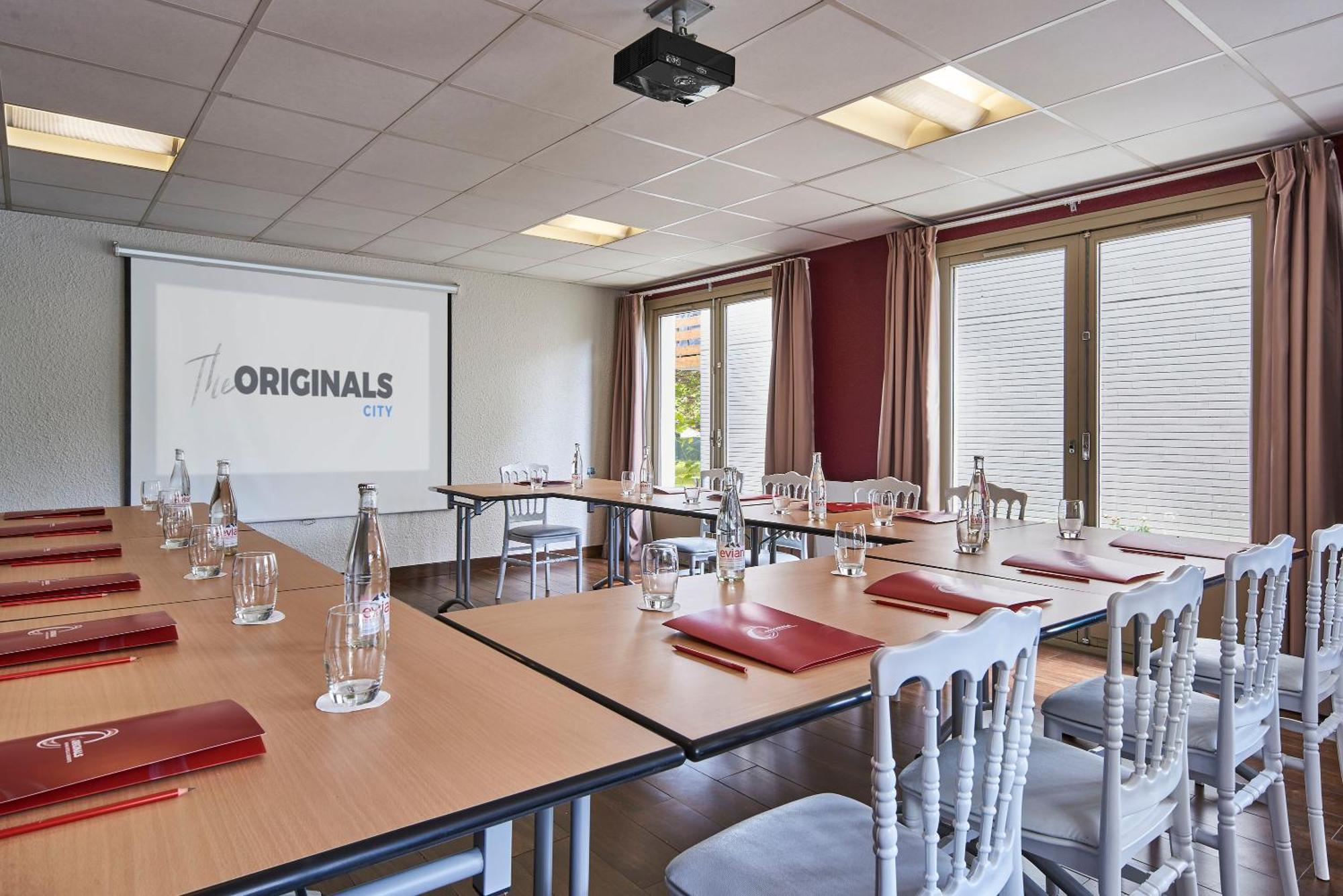The Originals City Hotel La Verriere-Yvelines Kültér fotó
