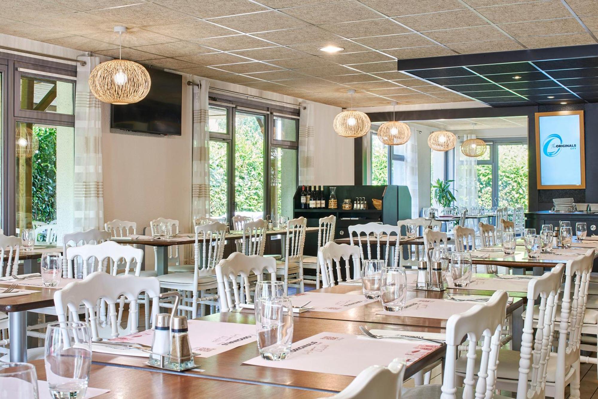 The Originals City Hotel La Verriere-Yvelines Kültér fotó